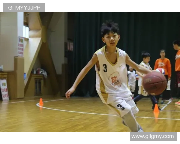 对话周秀英：回顾她的篮球生涯与成长历程的深度访谈