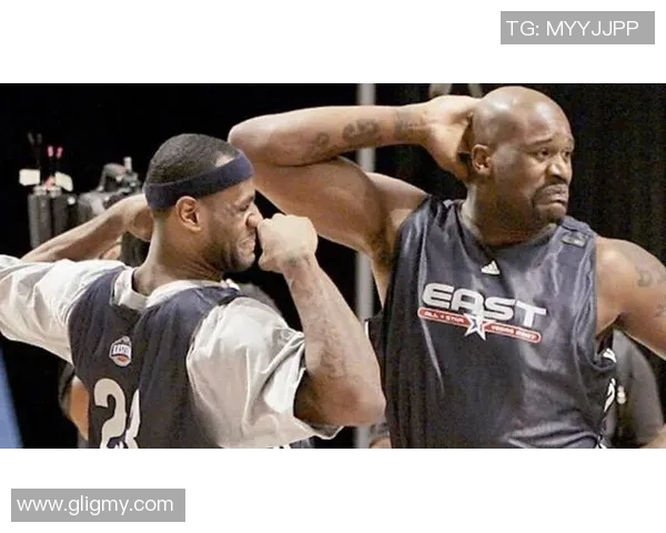 科比与足球明星的跨界对话：篮球与足球的激情碰撞与友谊之旅